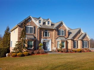 311 Beaufort Ave, Livingston, NJ 07039