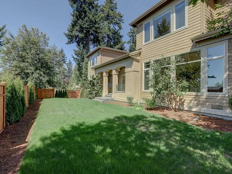 10925 SE Lake Rd — Photo 28
