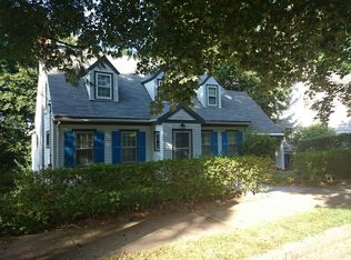 127 Wolcott Rd, Brookline, MA 02467