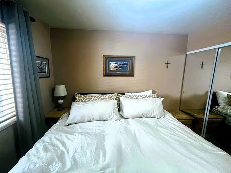330 E La Bonte St #7 — Photo 15