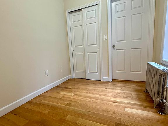 4th image of 367 W 35th St APT 1