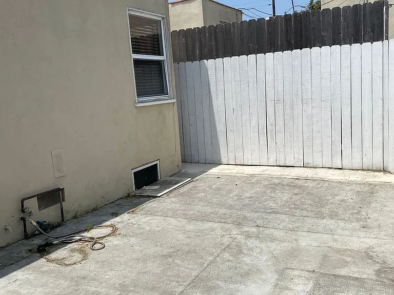 2406 Grandview Ave — Photo 8