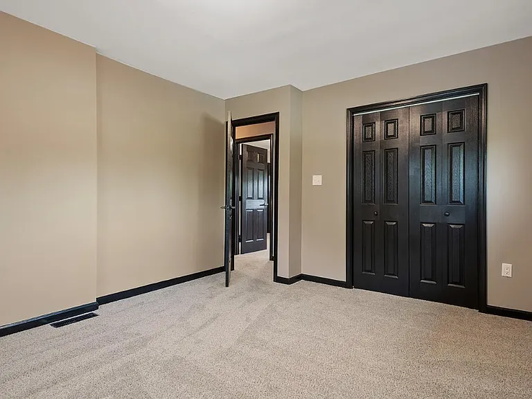 2175 Gale Dr — Photo 25