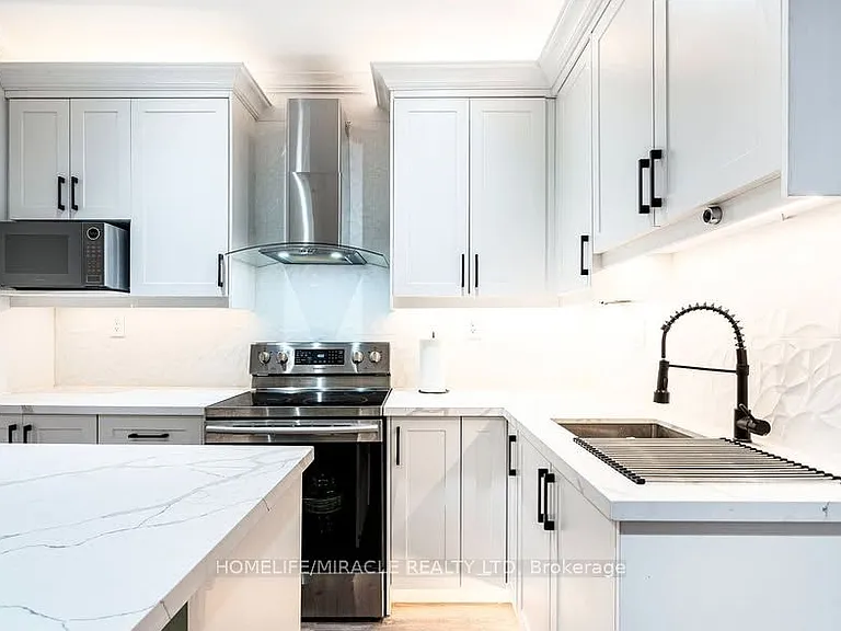 88 Niagara St — Photo 11