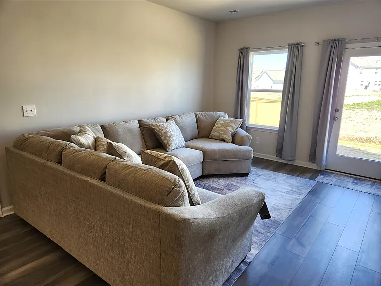 204 Bent Creek Ln — Photo 8