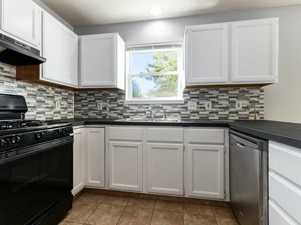 960 Cedar Run Ct NW, Grand Rapids, MI 49534