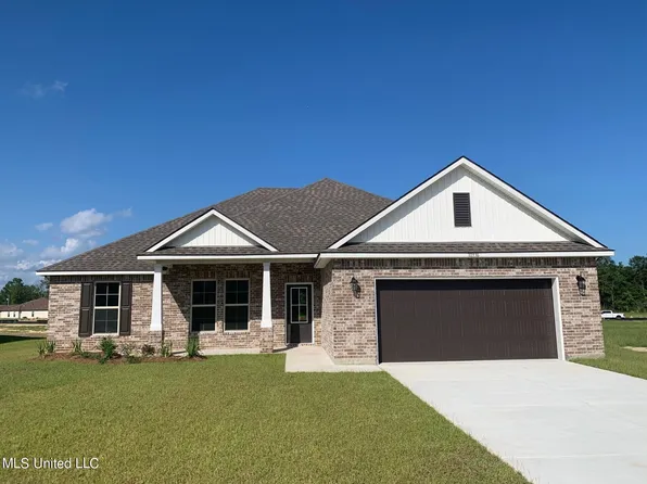 10336 Caroline Dr, Gulfport, MS 39503