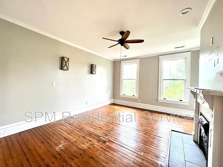 102 N 17th St — Photo 7