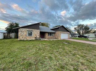 123 Finch Ct, Royal Palm Beach, FL 33411