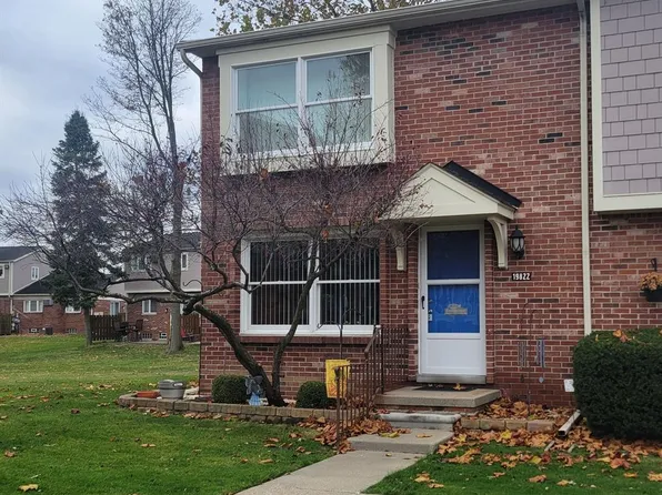 19822 N Great Oaks Cir Unit 376, Clinton Township, MI 48036