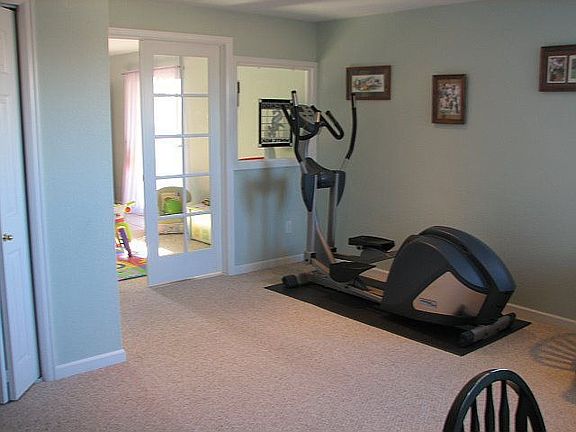 walkout basement plenty of room 