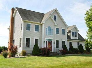 4 Allen Ridge Dr, Ellington, CT 06029