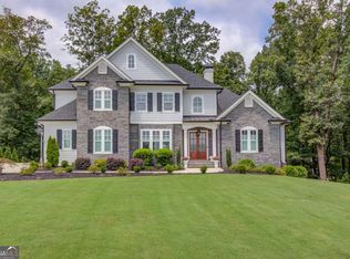 5392 Retreat Dr, Flowery Branch, GA 30542