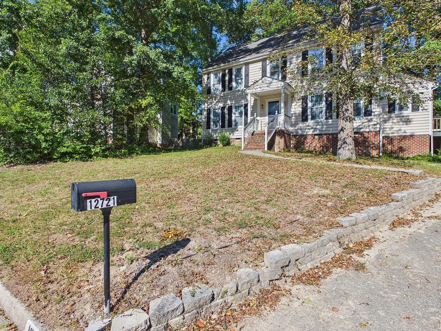 4 bed, 3.0 bath, 2102 sqft, $2,795 — Photo 2