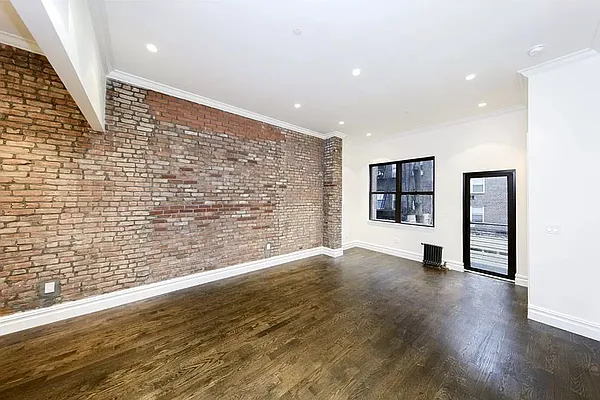 Rented by REAL New York | media 11