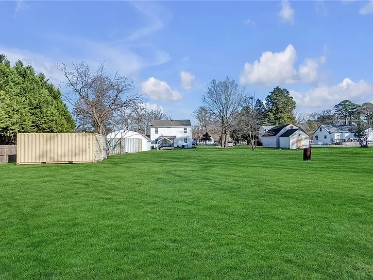 8411 Chesapeake Blvd — Photo 15