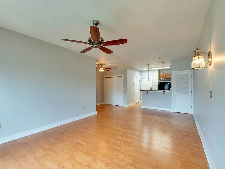 630 Calvert St #407 — Photo 21