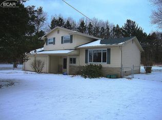 8293 N McKinley Rd, Flushing, MI 48433