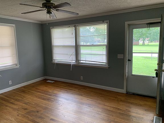 2nd image of 207 Taylor Dr