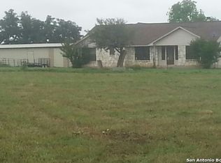 230 Oak Ridge Dr, Bandera, TX 78003