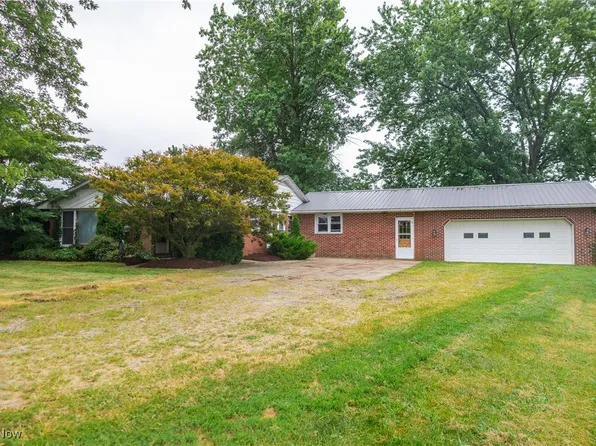 1821 Deerfield Ave N, Dalton, OH 44618