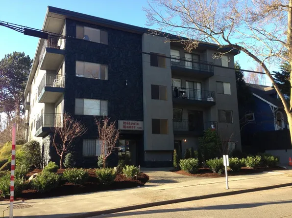 4501 Midvale Ave N APT 302, Seattle, WA 98103