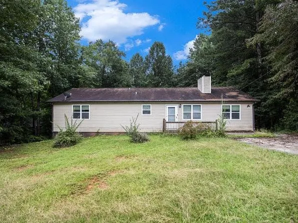 8955 Ochil Ln, Winston, GA 30187