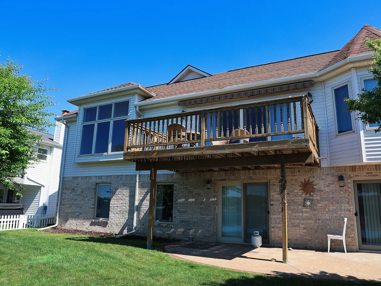 166 Highland Ave — Photo 3
