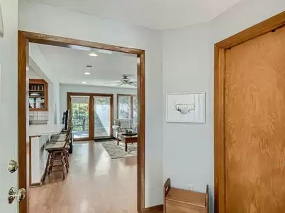 5th image of 2604 37th Ave NE #2604