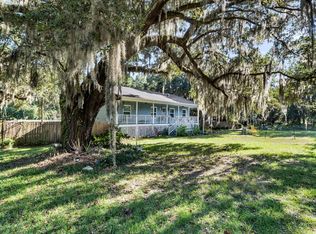 445 Dupre Rd, Mc Clellanville, SC 29458