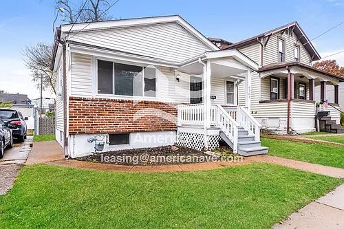 4904 Tiemann Ave Photo 1