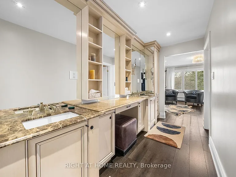 40 Heathview Ave — Photo 26