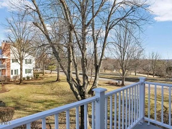 3rd image of 22 Alexandria Way