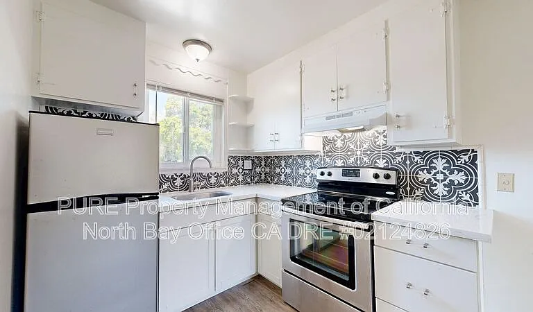 555 Dexter St #H — Photo 1
