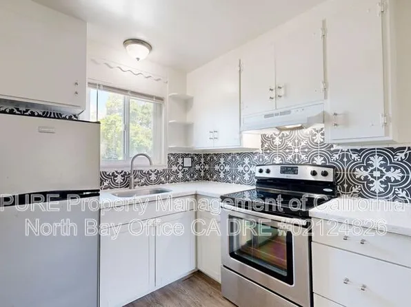 555 Dexter St APT H, Santa Rosa, CA 95404