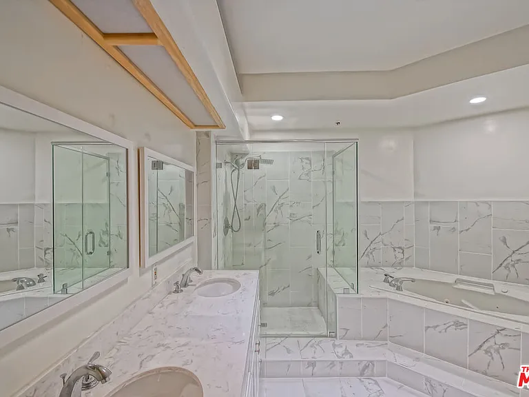 1875 S Beverly Glen Blvd #101 — Photo 17
