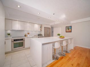 518 W 14th Ave #302, Vancouver, BC V5Z 1P5