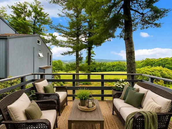 91 Fairway Drive, Sunapee, NH 03782