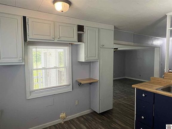 5th image of 2237 Little Cypress Rd