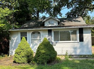 6247 Seneca Rd, Mentor, OH 44060