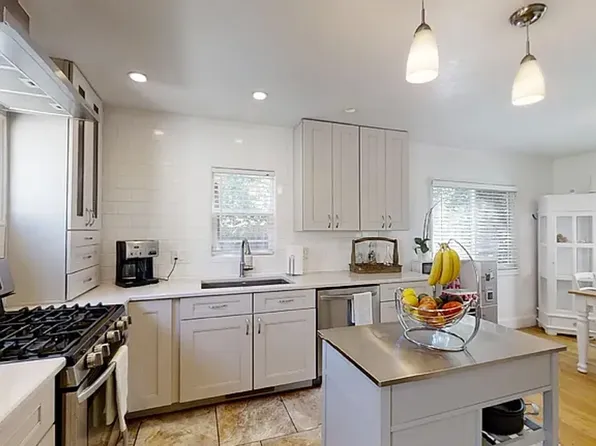 830 Whitaker Dr, Reno, NV 89503