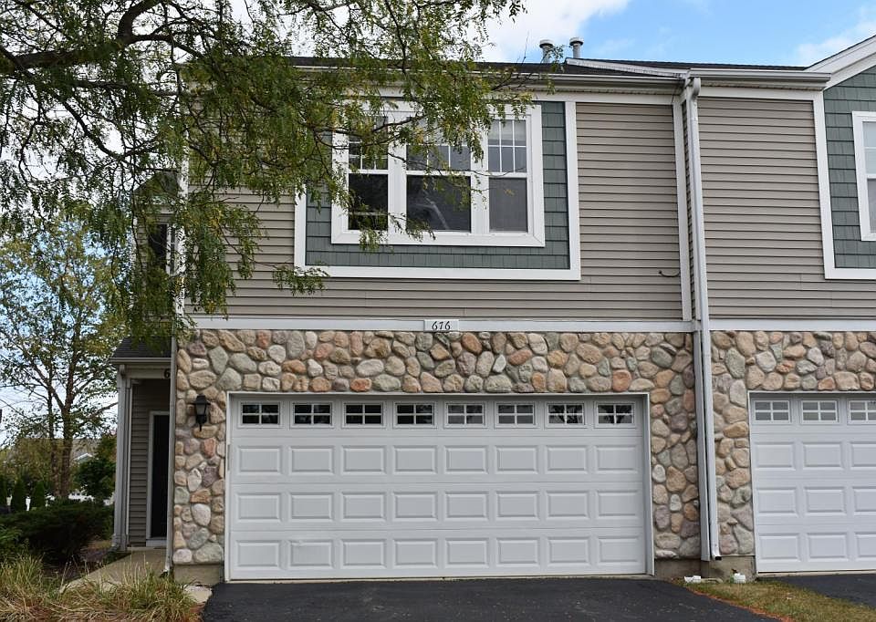 1st image of 676 Meadowridge Dr