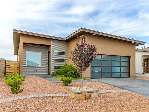 2nd image of 14355 Loma Esmeralda Dr