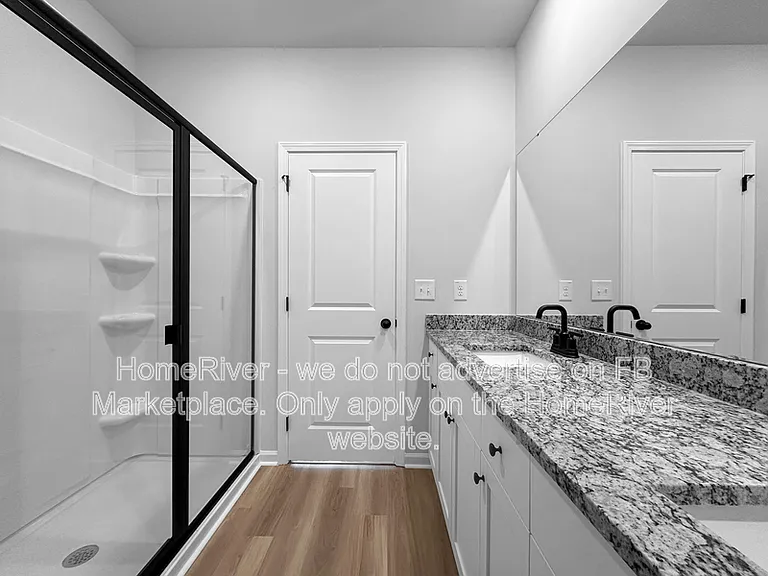 64 Foxton Pl — Photo 10
