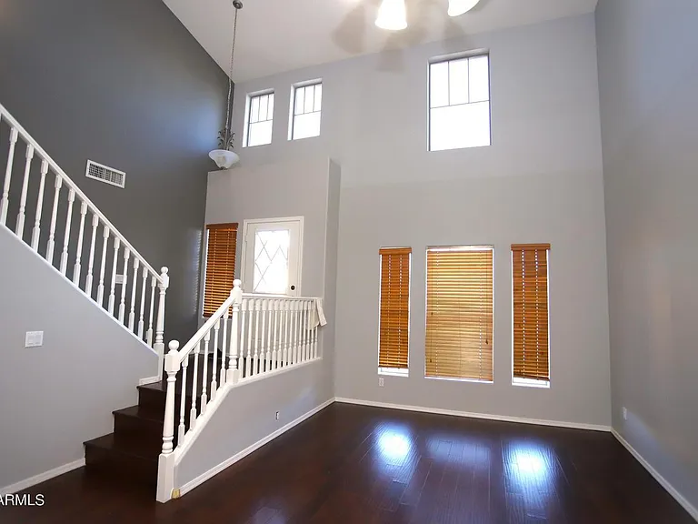 2840 S Miller Dr — Photo 10