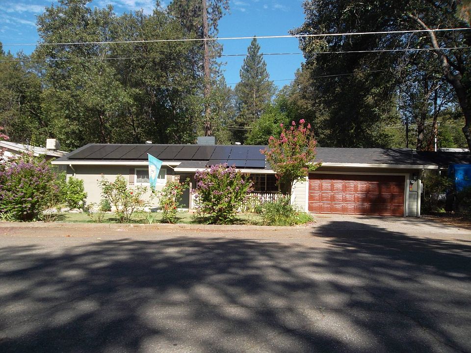 1st image of 20662 Oak St