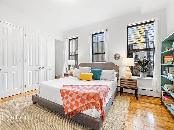 4th image of 1496 Bedford Ave APT 1D