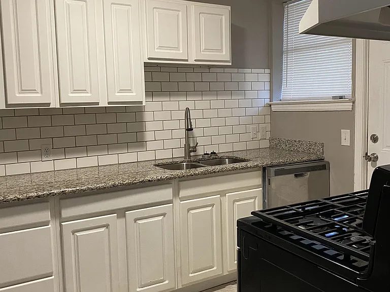 1412 Government St #2B — Photo 1