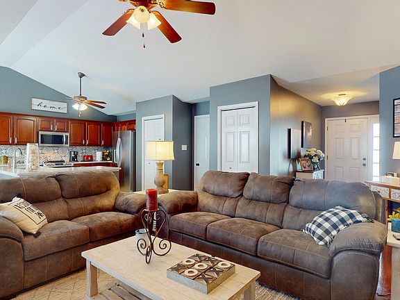 3rd image of 5710 Copperleaf Dr