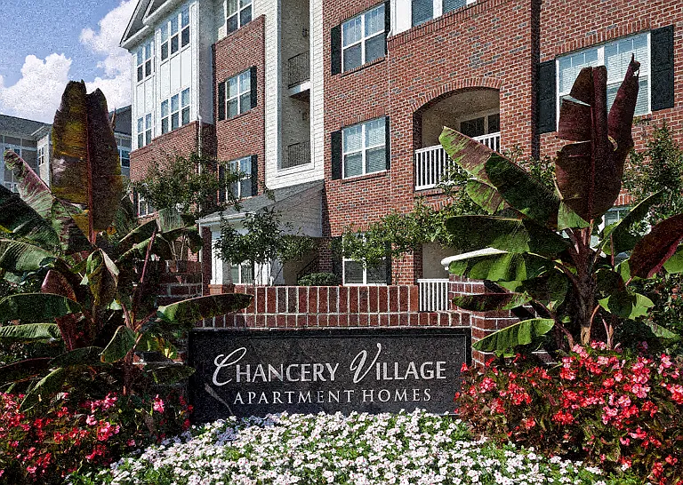 Beautiful community with direct access to RTP and nearby to shops and restaurants